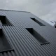 budynek z blachy trapezowej